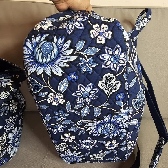 Vera Bradley Navy Blue Floral Quilted Travel Bag - Picture 13 of 13